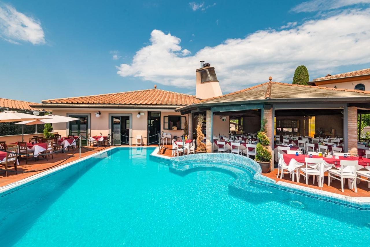 Hotel La Pietra Restaurant Fosdinovo Exterior foto